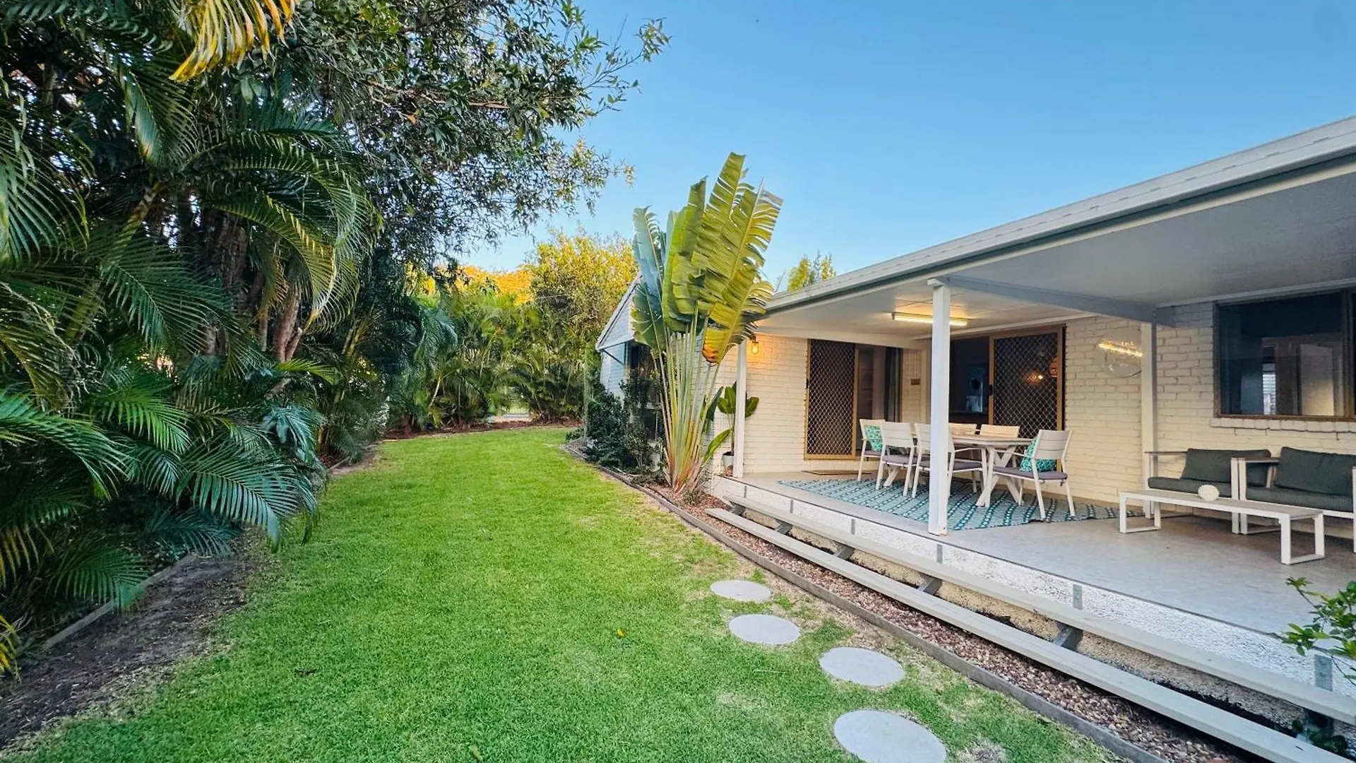 The Palm House Rainbow Beach Holiday home