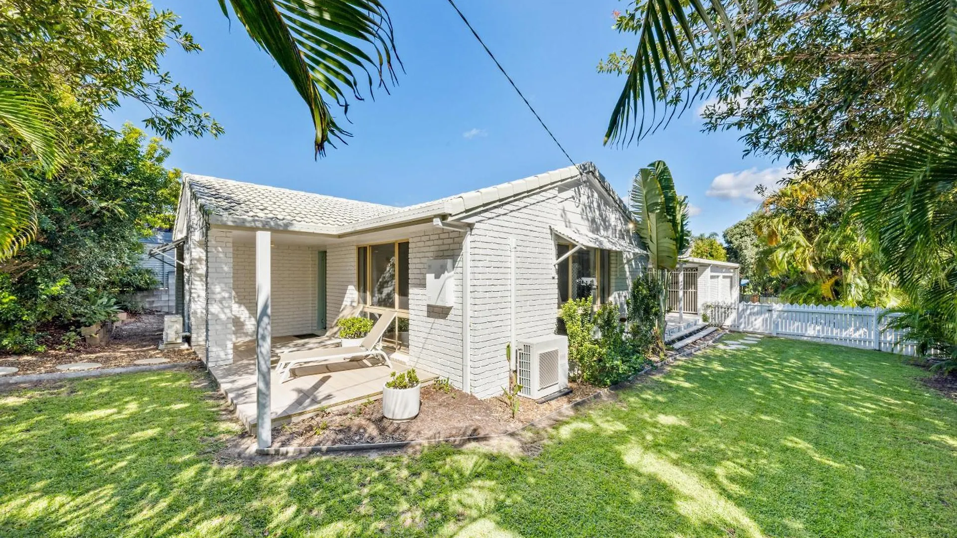 The Palm House Rainbow Beach